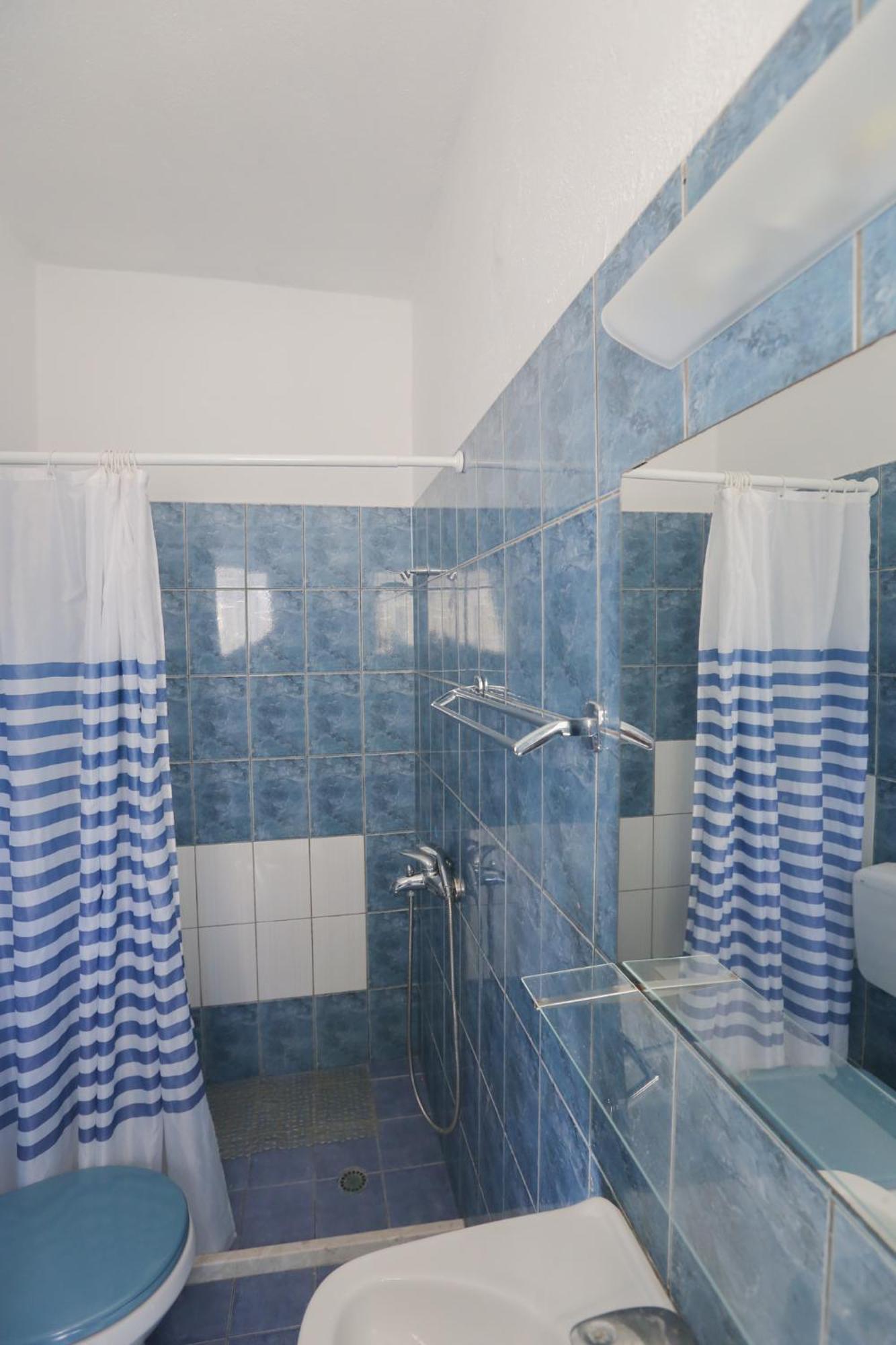Nona'S Rooms Himarë Dış mekan fotoğraf