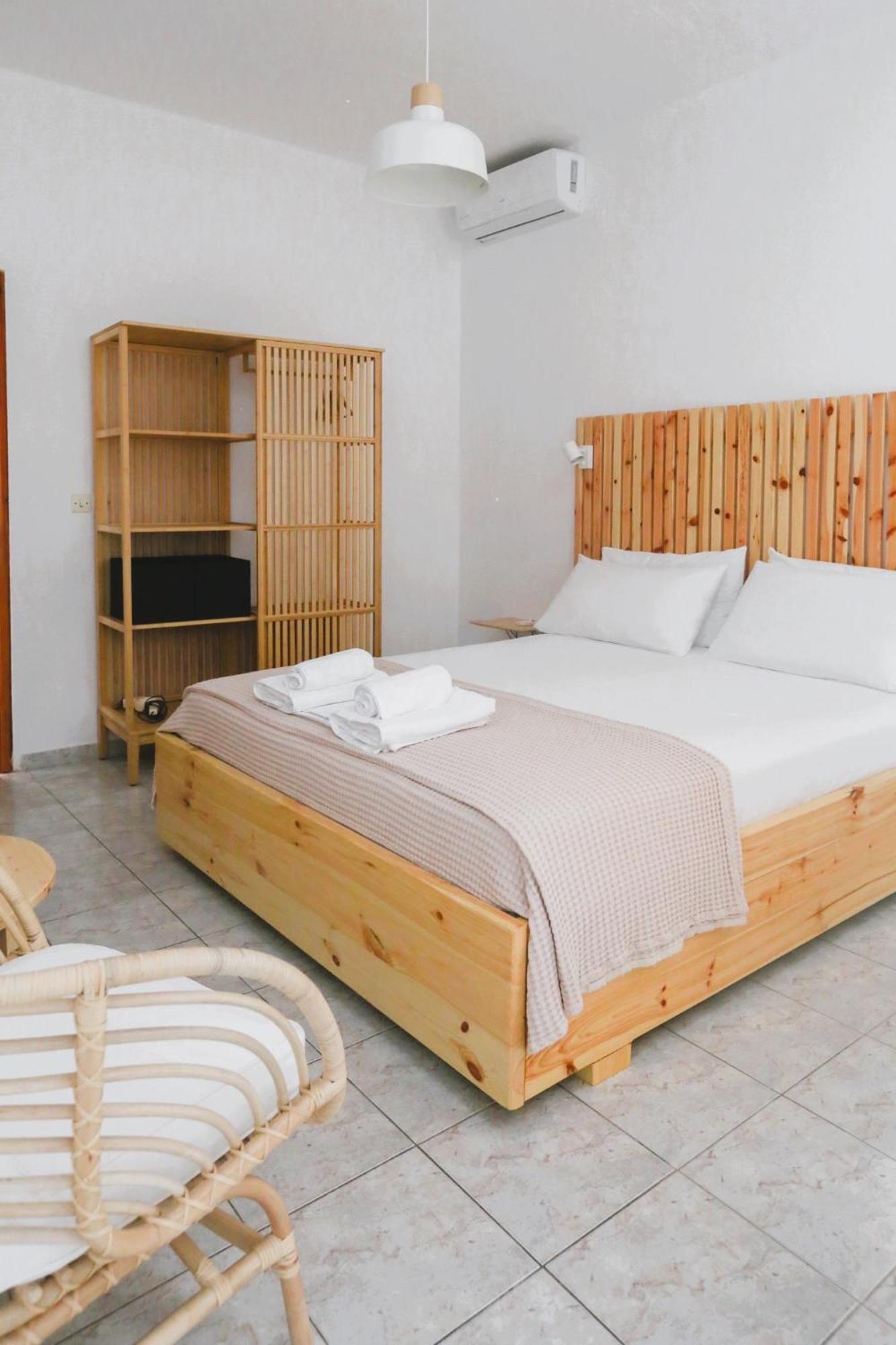Nona'S Rooms Himarë Dış mekan fotoğraf
